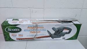 lot 14 image: Scotts 20 3.2-Amp Corded Electric Hedge Trimmer