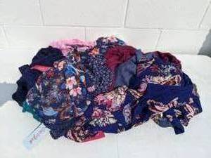 lot 430 image: Mixed Lot of Womens Tops - Size L