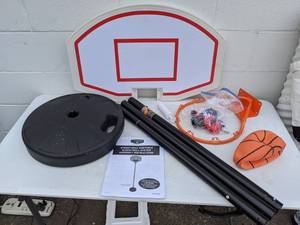 lot 58 image: Hathaway Street Ball Portable Basketball System