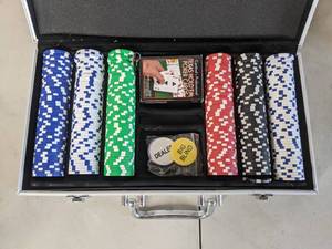 lot 214 image: Texas Holdem Poker ChipsCards in Case