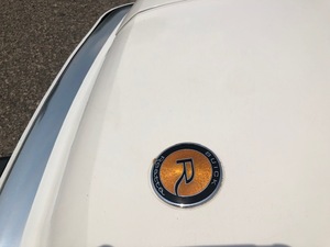 lot 1 image: 1991 Buick Reatta