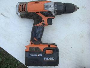 Rigid 18 v drill and chargers