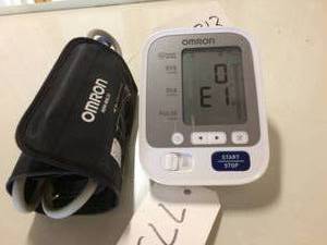Omron BP742N Blood Pressure Monitor - GREAT WORKING CONDITION