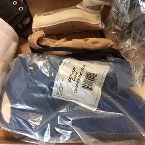 lot 5 image: LOT Of KNEE FOOT ANKLE LEG BRACES