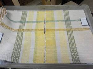 Set of 2 Threshold Bath Rugs 17 x 2...