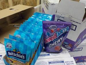 5 bags Sweet Tarts and 20 bagsHitsc...