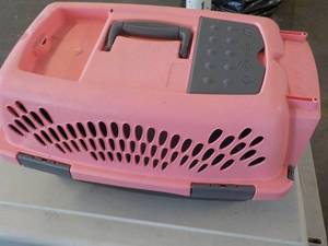 Small Petmate Carrier...