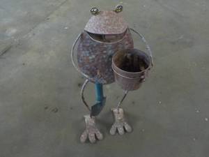 Metal Frog Planter 25 tall...