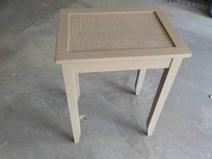 End Table 20 x 15 26...