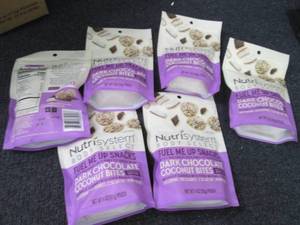 lot 83 image: 6- 4 oz Bags Nutrisystem Dark Choco...