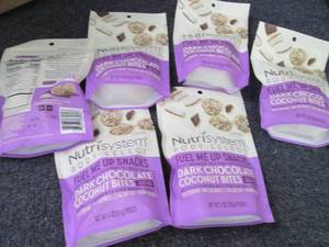 lot 84 image: 6- 4 oz Bags Nutrisystem Dark Choco...