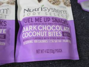 lot 88 image: 6- 4 oz Bags Nutrisystem Dark Choco...