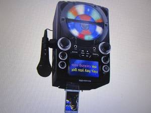 lot 137 image: Karaoke USA CDG Karaoke System wit...