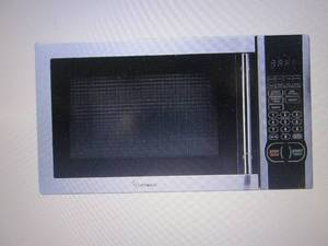 lot 151 image: Magic Chef 1.1 cu. ft. 1000-Watt Mi...