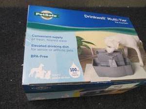 lot 153 image: PetSafe Drinkwell Multi-Tier Pet Fo...