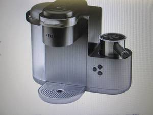 lot 160 image: Keurig K-Caf Brewer open box Reta...