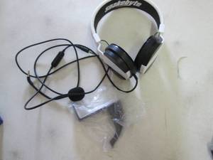 lot 178 image: PS5 Gaming Headset with Microphone ...