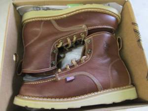 lot 207 image: Georgia Boot Mens USA 6 Moc-Toe W...