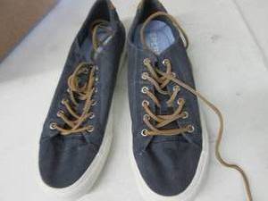 lot 217 image: Sperry Mens Striper II LTT Sneaker...