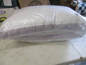 lot 244 image: Density Extra Firm Pillows 2-Pack -...