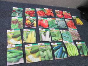 lot 279 image: 25 Assorted Packs of Burpee Vegetab...