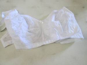 lot 309 image: Size 44DD Lace Bra...