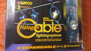 lot 16 image: New Satco 3 Spotlights Halogen Cable Lighting System