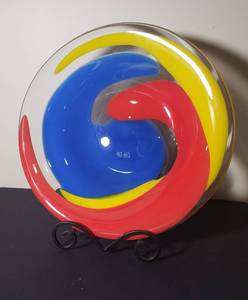 lot 10 image: Peter Zelle Art Glass Charger (Minneapolis)