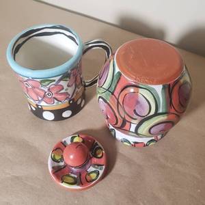 lot 54 image: Karin Kraemer Terracotta Clay Grouping (Duluth)