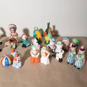 lot 109 image: Vintage Salt & Pepper Collection