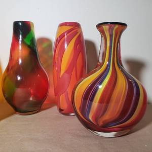 lot 301 image: Vibrant Staging Glass Art Vases