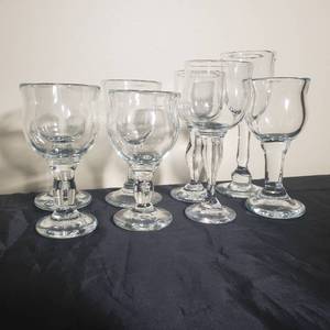 lot 104 image: Tom Patnode Glass Blown Wine Stems