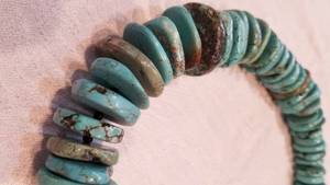lot 39 image: Gorgeous Big Turquoise Disk Necklace  24