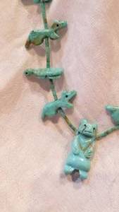 lot 38 image: Native American Turquoise Fetish Necklace  26