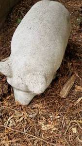 lot 86 image: Concrete Pig Garden Statue (as)