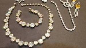 lot 303 image: Brilliant Collection of Rhinestone Jewelry