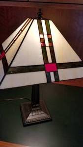 lot 58 image: Prairie Mission Stained Glass Table Lamp