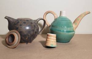 lot 187 image: Art Pottery Tea Pot Grouping