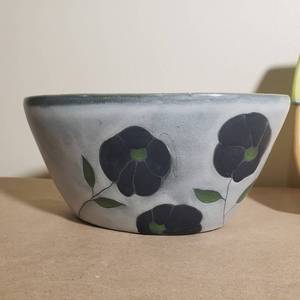 lot 190 image: Charming Pair Ceramic Set