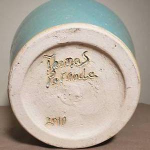 lot 202 image: Thomas Patnode Ceramic Planter