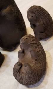 lot 111 image: Ellen Karlsen Signed Clay Hedgehog Family Sculptures