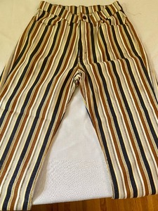 lot 16 image: Striped Vintage Levis for Gals