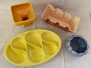 lot 53 image: Four Pieces of Red Wing Pottery