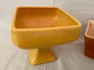 lot 52 image: Vintage Pottery including McCoy