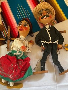 lot 58 image: Fun Hispanic Themed Vintage Collectibles