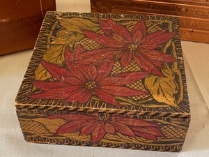 lot 73 image: Small Vintage Boxes
