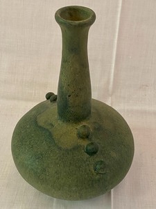 lot 123 image: Signed Pottery Vase