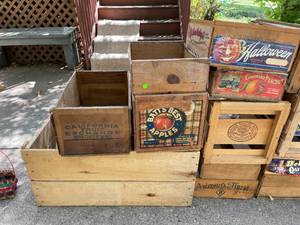 lot 238 image: Huge Lot of Vintage Wooden Crates