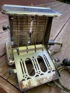 lot 277 image: Vintage Metal 2 Sided Toaster