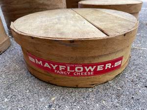 lot 281 image: Vintage Round Wooden Covered Crates